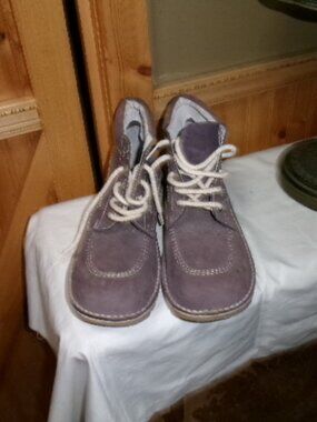 Chicory Sport Purple suede ankle boots made in Spain NWOB sz 41 US 9.5